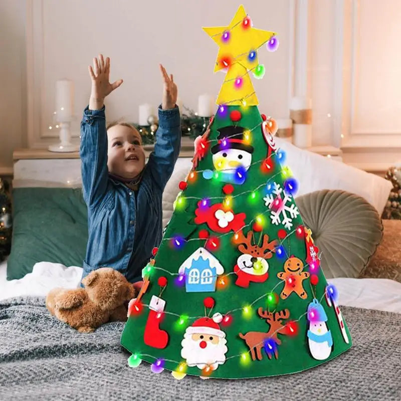 3D Christmas Tree Children Toddler Kids Christmas Felt Tree Door Wall Hanging Preschool Craft with LED String Lights Xmas Decors Entre Bébé et Moi