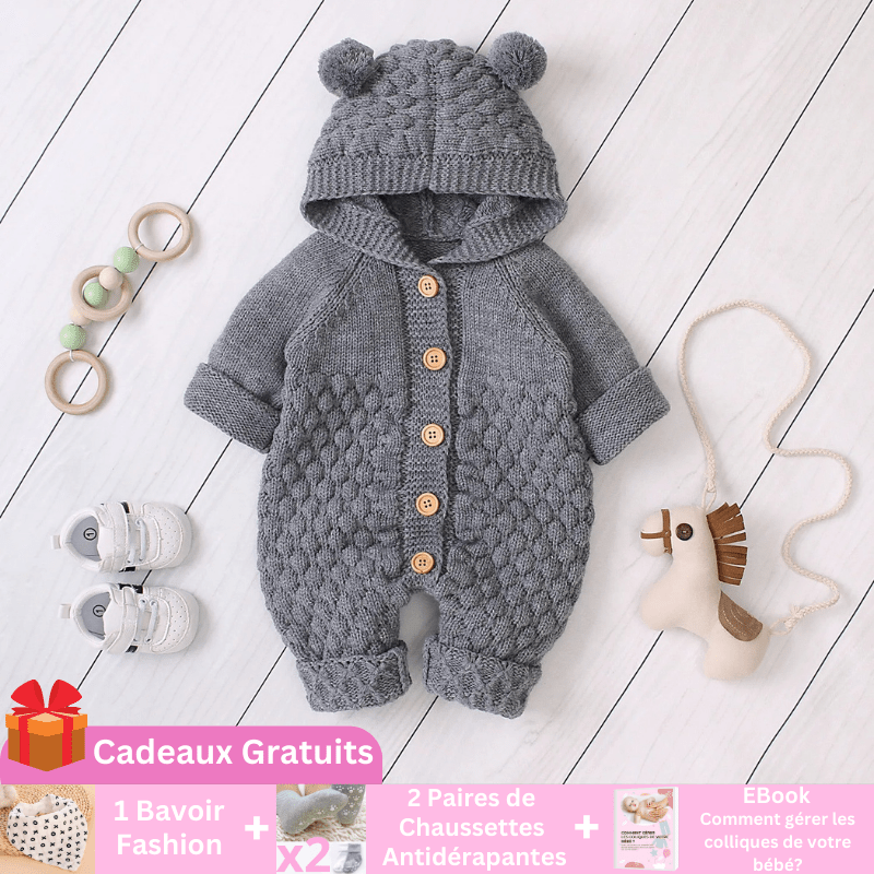 BabyBear | La Barboteuse Ourson Entre Bébé et Moi Barboteuse Grise + 1 Bavoir Fashion + 2 Paires de Chaussettes Antidérapante + 1 Ebook 0-6M