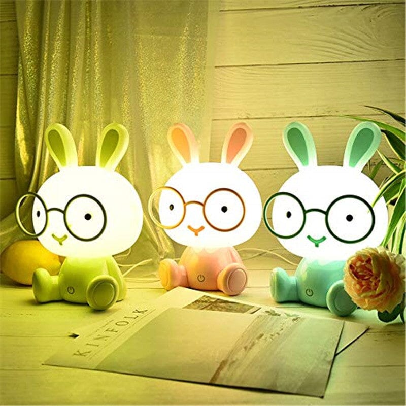 Lampe Veilleuse Lapin – Pierre le Lapin Veilleuses et lampes d'ambiance Entre Bébé et Moi