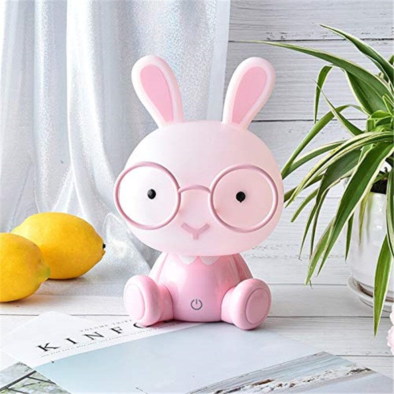 Lampe Veilleuse Lapin – Pierre le Lapin Veilleuses et lampes d'ambiance Entre Bébé et Moi Pierre Le Lapin Rose
