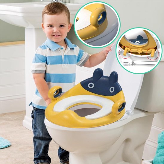 Réducteur de toilette facile à installer, petit garçon en polo rayé, mécanisme d'attache universel visible