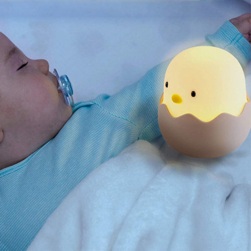 Veilleuse enfant apaisante avec lumière chaude et sécurisée pour accompagner le sommeil de bébé