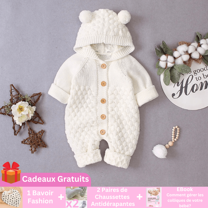 BabyBear | La Barboteuse Ourson Entre Bébé et Moi Barboteuse Blanche + 1 Bavoir Fashion + 2 Paires de Chaussettes Antidérapante + 1 Ebook 0-6M 