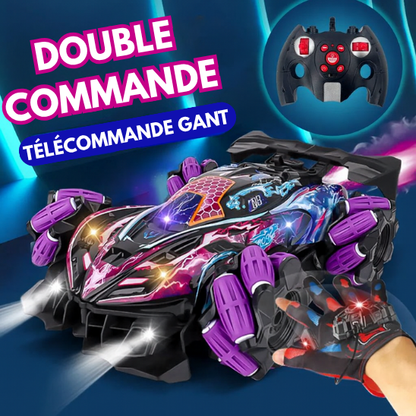 voiture télécommandée enfant avec double contrôle gant et télécommande 2.4GHz