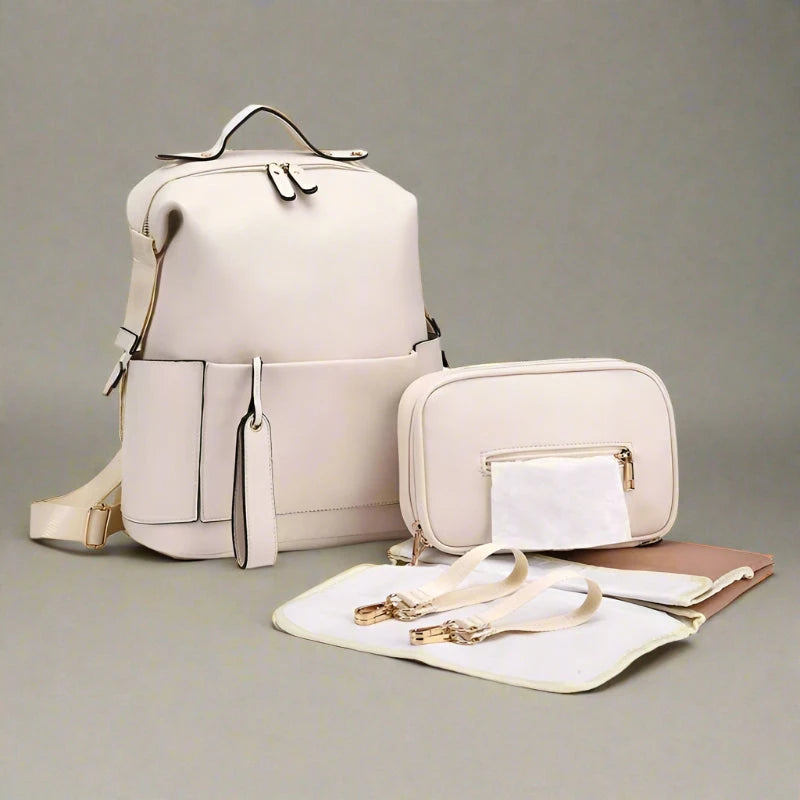 Sac à langer : Le compagnon parfait pour les sorties avec bébé Sacs à langer Entre Bébé et Moi Épure Ivoire – Élégance Discrète au Quotidien 