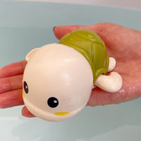 Baby Bath Toys Bathing Cute Swimming Turtle Whale Pool Beach Classic Chain Clockwork Water Toy For Kids Water Playing Toys 0 Entre Bébé et Moi green tortoise 